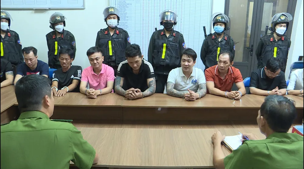 Bắt giữ băng giang hồ cầm đầu đường dây đánh bạc tại TPHCM ảnh 1