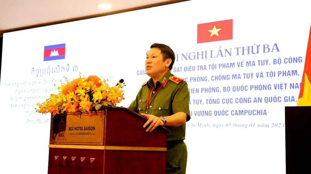 Thiếu tướng Nguyễn Văn Viện, Cục trưởng Cục C04, Bộ Công an phát biểu. Ảnh: CHÍ THẠCH