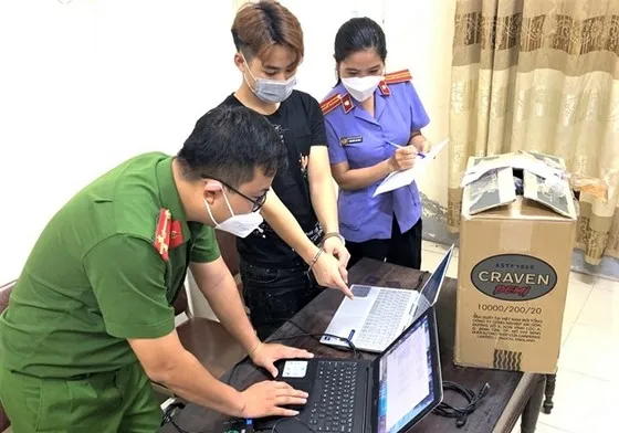 Một vụ lừa đảo qua không gian mạng tại tỉnh Nghệ An được lực lượng công an triệt phá mới đây Một vụ lừa đảo qua không gian mạng tại tỉnh Nghệ An được lực lượng công an triệt phá mới đây