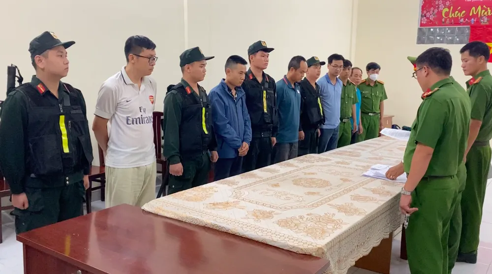 Nhóm bị can bị khởi tố