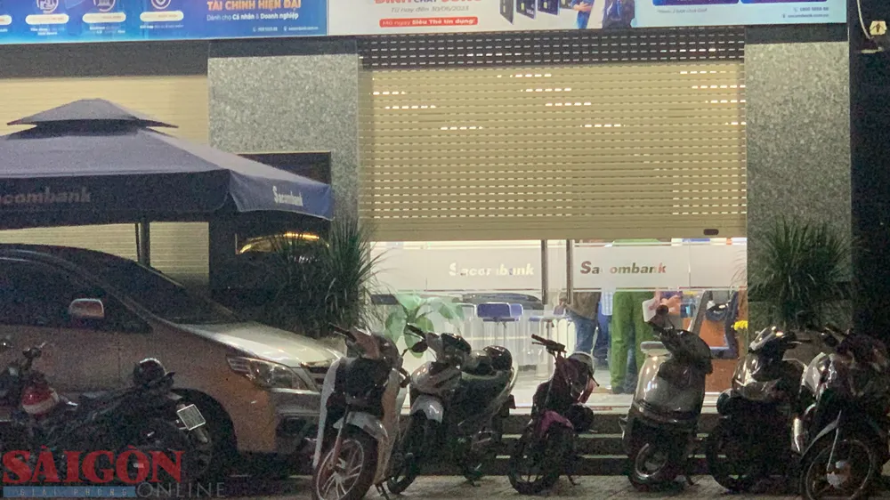 Công an khám nghiệm hiện trường tối 3-3