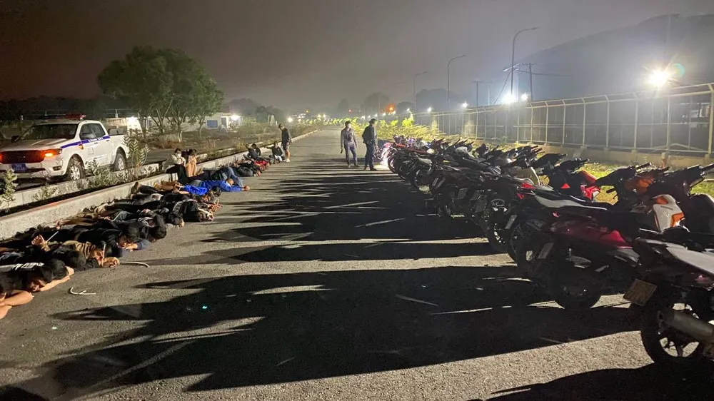 Các "quái xế" cùng "xế độ" tại hiện trường