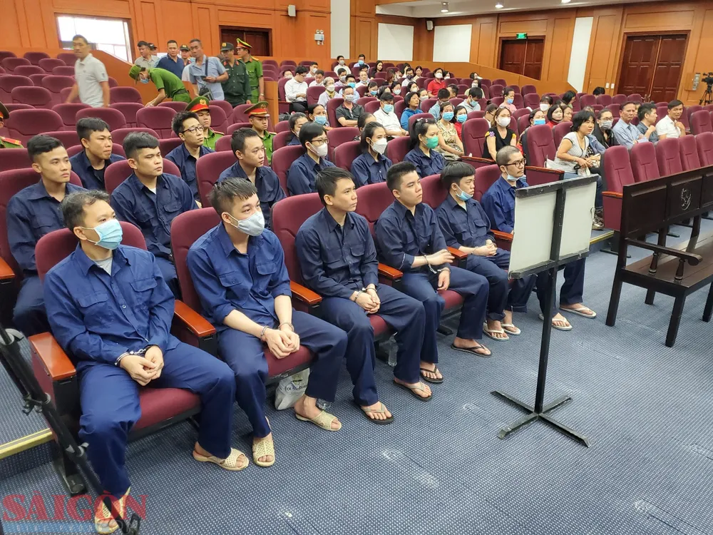 Các bị cáo tại tòa ngày 27-3. Các bị cáo tại tòa ngày 27-3.