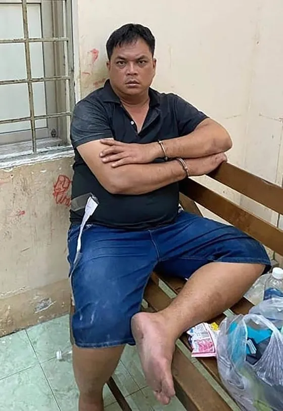 Nguyễn Minh Thành (hay gọi là "ông Cò") lúc bị bắt Nguyễn Minh Thành (hay gọi là "ông Cò") lúc bị bắt