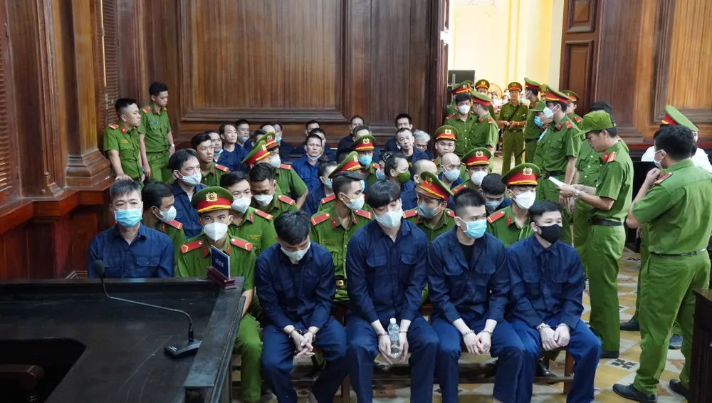 Các bị cáo tại phiên tòa Các bị cáo tại phiên tòa