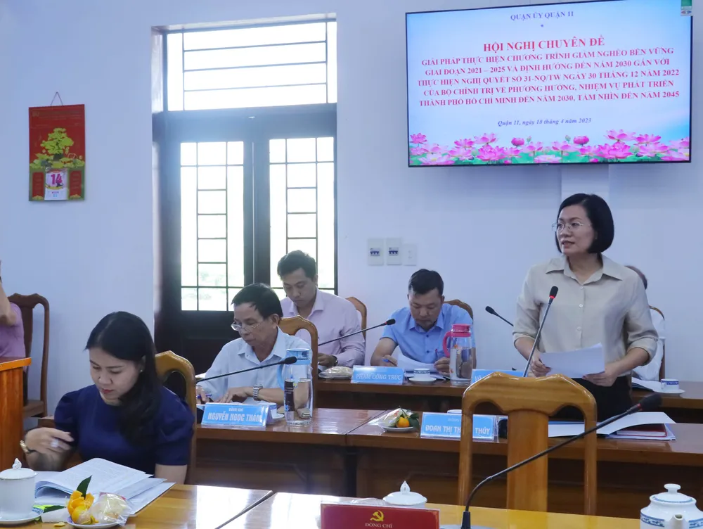 Các đại biểu phát biểu tại hội nghị