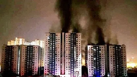 Tòa đề nghị làm rõ trách nhiệm nhiều công ty trong vụ cháy chung cư Carina