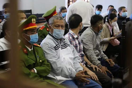 Các bị cáo tại tòa trước đó