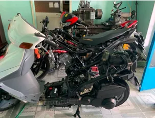 "Xe độ" tại các tiệm bị kiểm tra. "Xe độ" tại các tiệm bị kiểm tra.