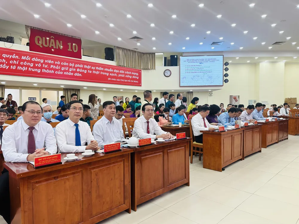 Đại biểu tham dự hội nghị