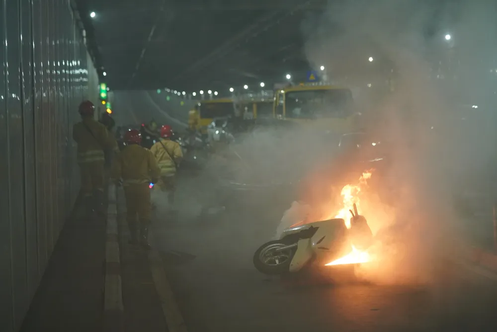 Hiện trường vụ tai nạn giả định trong đường hầm sông Sài Gòn. Ảnh: DŨNG PHƯƠNG