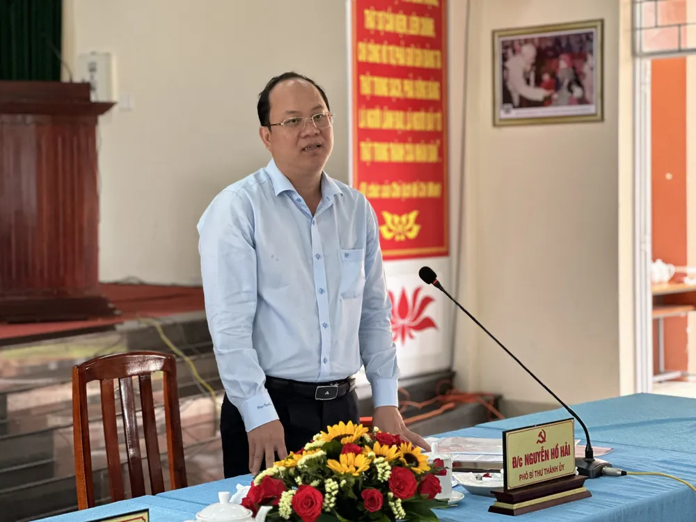 Phó Bí thư Thành ủy TPHCM Nguyễn Hồ Hải phát biểu tại buổi làm việc. Ảnh: CHÍ THẠCH