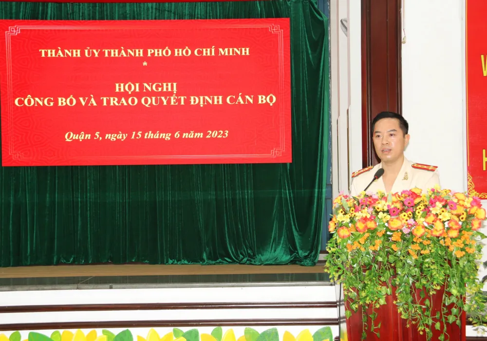 Đại tá Huỳnh Trung Phong phát biểu Đại tá Huỳnh Trung Phong phát biểu