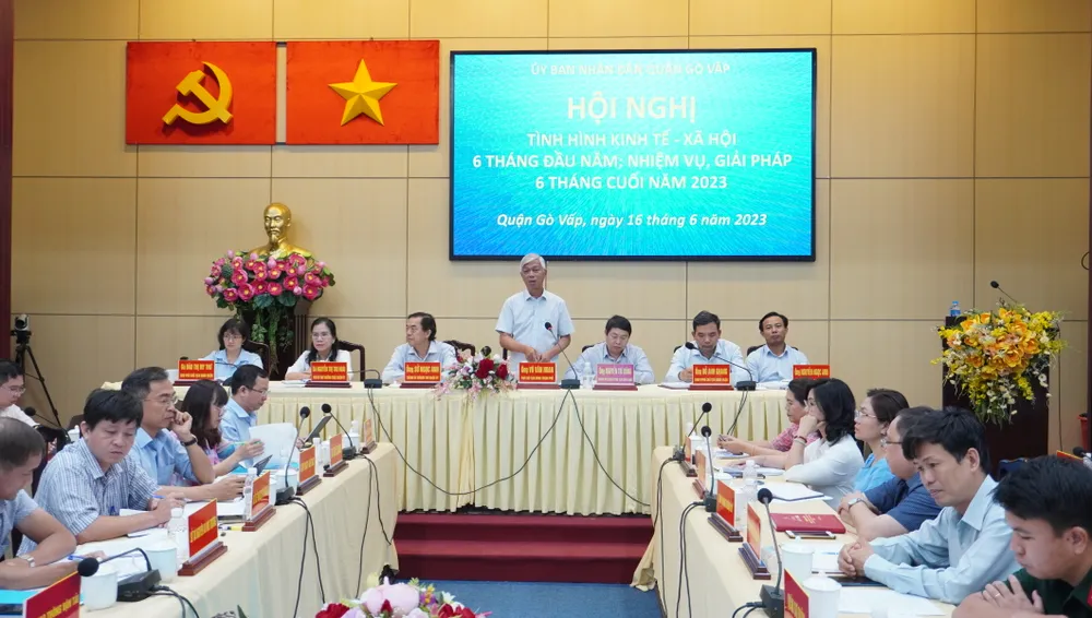 Phó Chủ tịch UBND TPHCM Võ Văn Hoan phát biểu chỉ đạo