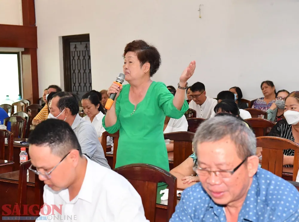 Cử tri quận 11 nêu ý kiến với tổ ĐBQH đơn vị số 12. Ảnh: VIỆT DŨNG Cử tri quận 11 nêu ý kiến với tổ ĐBQH đơn vị số 12. Ảnh: VIỆT DŨNG