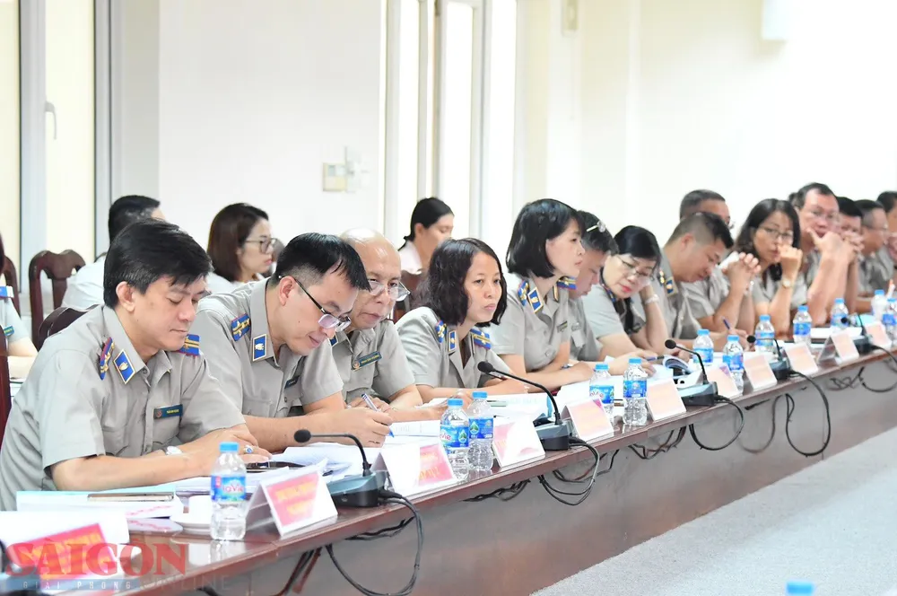 Lãnh đạo của Cục THADS TPHCM tại buổi giám sát. Ảnh: VIỆT DŨNG