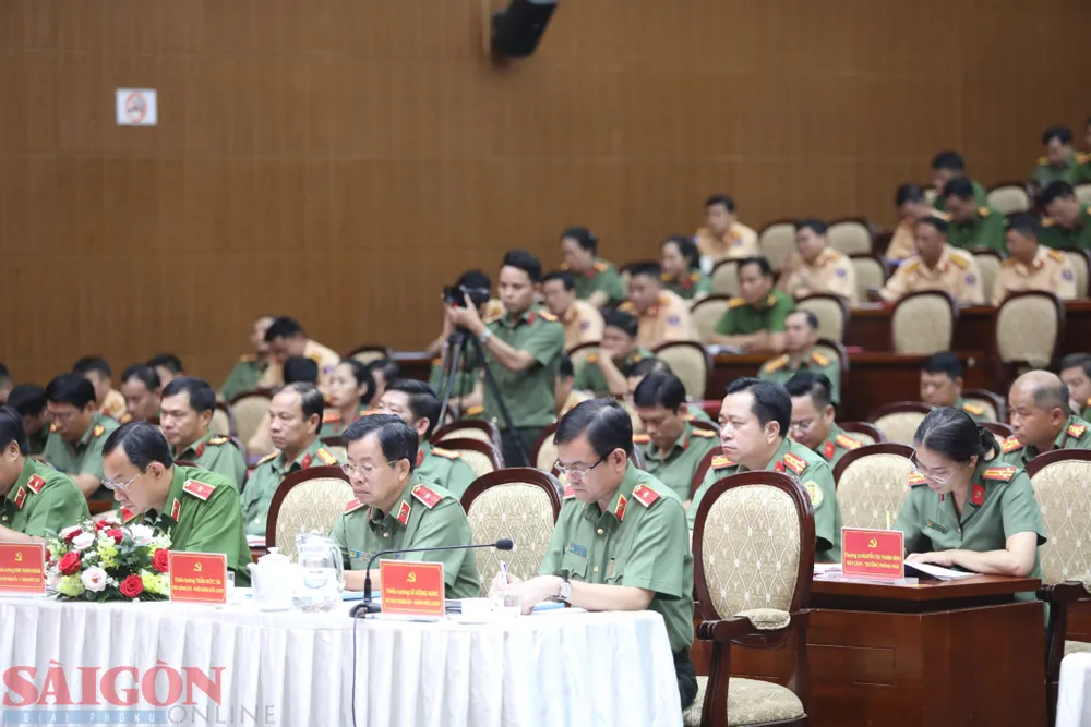 Lãnh đạo Ban Giám đốc Công an TPHCM tại hội nghị Lãnh đạo Ban Giám đốc Công an TPHCM tại hội nghị