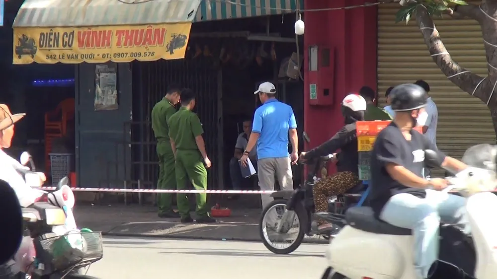 Công an khám nghiệm hiện trường Công an khám nghiệm hiện trường