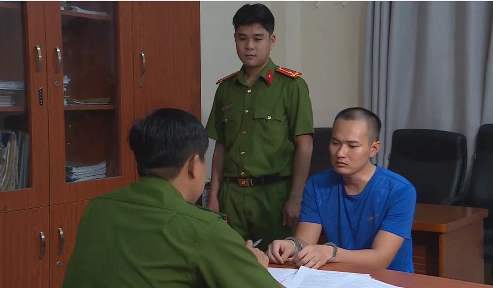 Nguyễn Văn Thương tại cơ quan công an