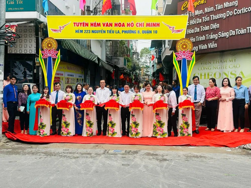 Ra mắt “Tuyến hẻm văn hóa Hồ Chí Minh” tại hẻm 233 Nguyễn Tiểu La (phường 8, quận 10)