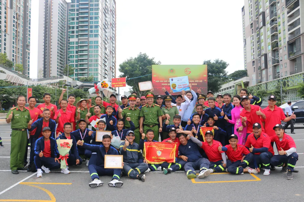 Công an TPHCM đoạt giải nhất toàn đoàn hội thi thể thao CNCH toàn quốc Công an TPHCM đoạt giải nhất toàn đoàn hội thi thể thao CNCH toàn quốc
