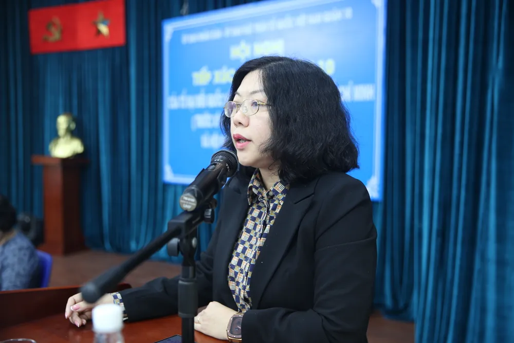 Chủ tịch UBND quận 10 Nguyễn Thị Thu Hường phát biểu