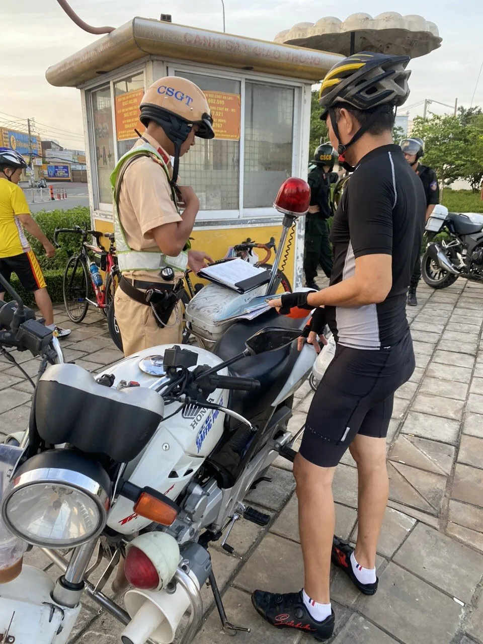 Một số người chủ quan, không tuân thủ Luật Giao thông đường