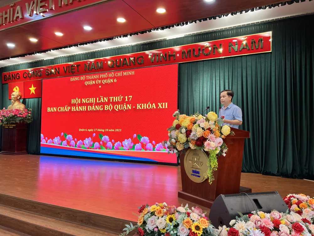 Bí thư Quận ủy quận 6 Ma Xuân Việt phát biểu tại hội nghị