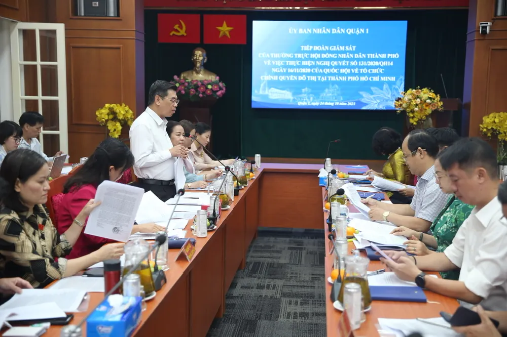 Quang cảnh buổi giám sát. Ảnh: CHÍ THẠCH