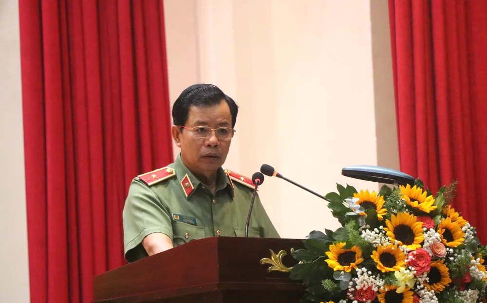 Thiếu tướng Trần Đức Tài, Phó Giám đốc Công an TPHCM phát biểu. Ảnh: THU HOÀI