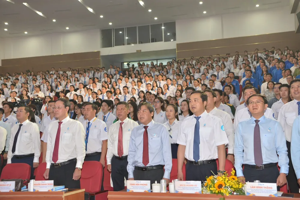 Lãnh đạo các cơ quan, sở, ngành tham dự Đại hội đại biểu Sinh viên Việt Nam TPHCM lần thứ VII, nhiệm kỳ 2023-2028. Ảnh: CAO THĂNG