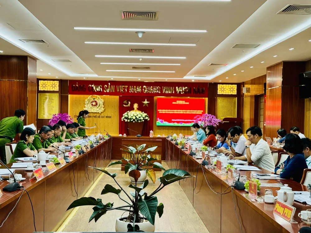 Quang cảnh buổi giám sát Quang cảnh buổi giám sát