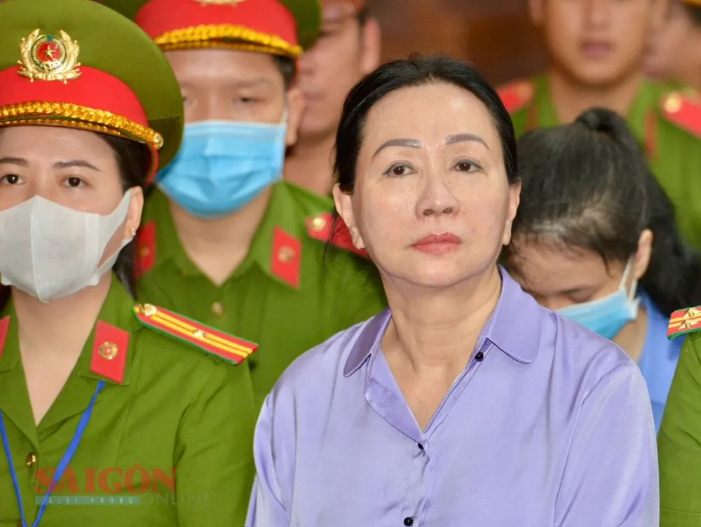 Bị cáo Trương Mỹ Lan (Chủ tịch HĐQT Tập đoàn Vạn Thịnh Phát) tại tòa sáng 15-3. Ảnh: CAO THĂNG