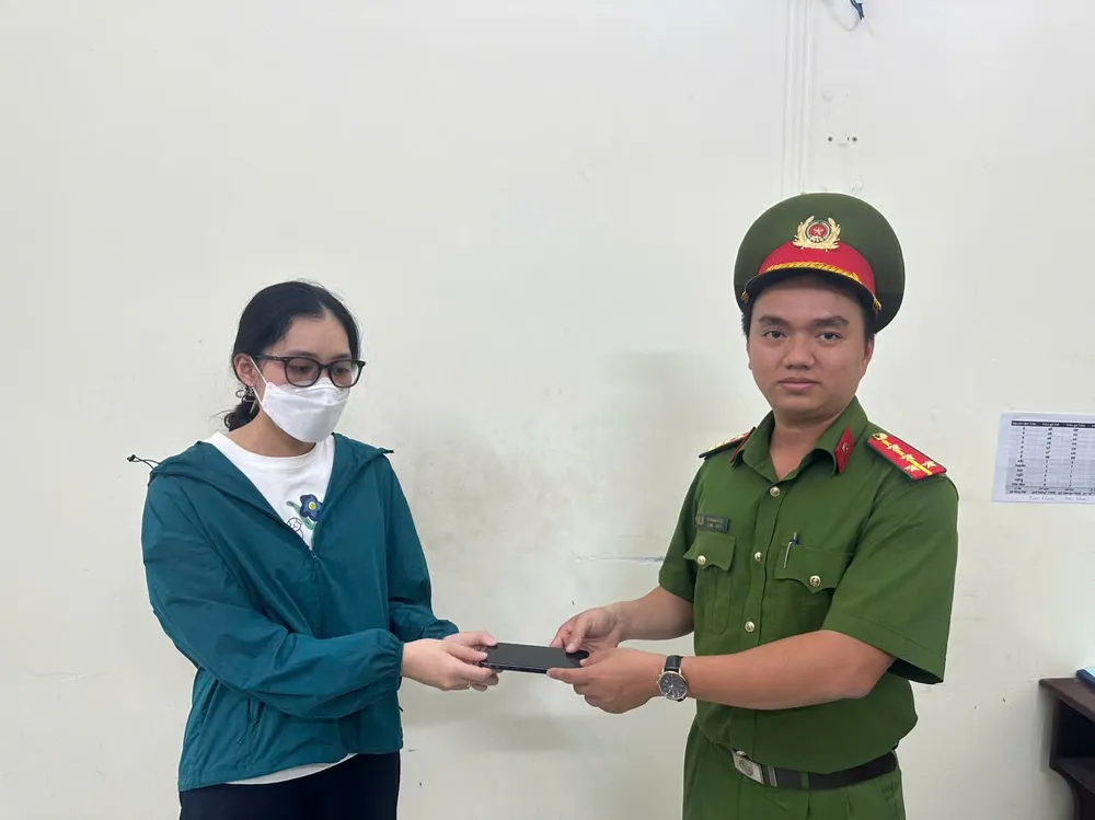 Trao trả tài sản.JPG