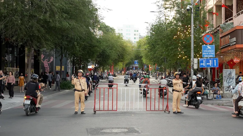 CSGT điều tiết giao thông khu vực trung tâm thành phố