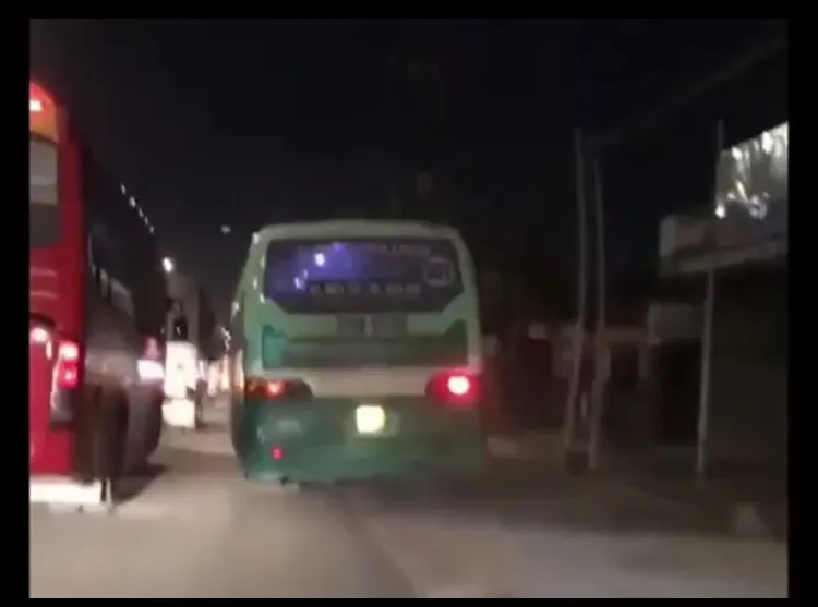 Xử lý nghiêm xe buýt lao lên vỉa hè