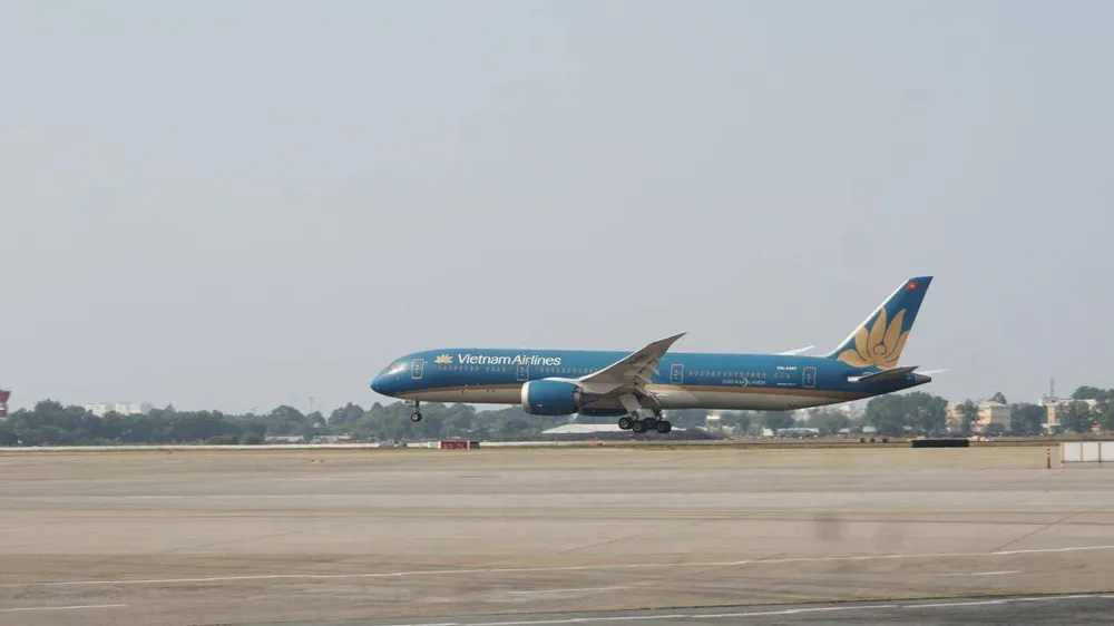 Hoàn thành sửa chữa, nâng cấp đường băng sân bay Tân Sơn Nhất và Nội Bài ảnh 2