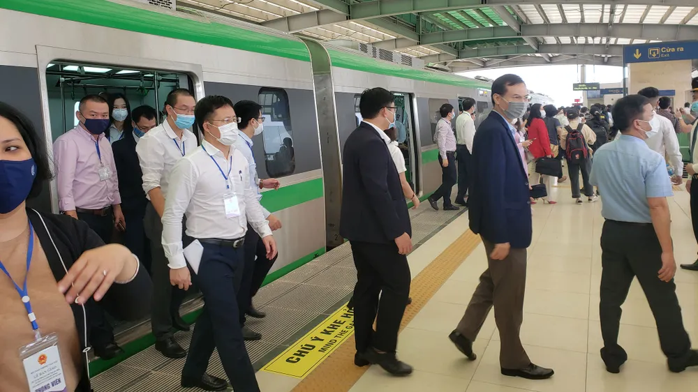 Chính thức bàn giao và đưa vào khai thác tuyến đường sắt đô thị Cát Linh - Hà Đông ảnh 6