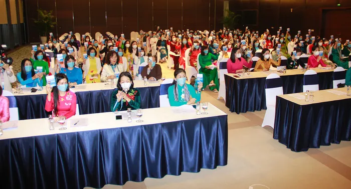 Bà Hà Thị Nga tái đắc cử Chủ tịch Hội Liên hiệp Phụ nữ Việt Nam khóa XIII ảnh 1