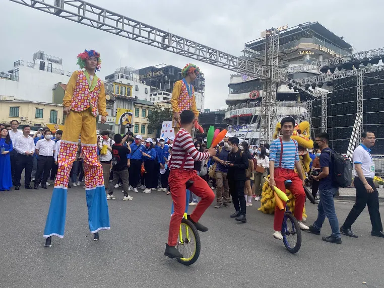 Rực rỡ sắc màu Festival Thanh niên Đông Nam Á chào mừng  SEA Games 31 ảnh 4
