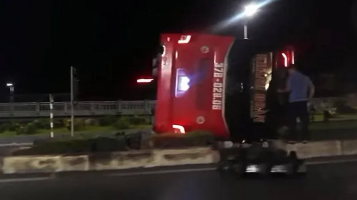 Hiện trường tai nạn tại TP Ninh Bình đêm 13-6