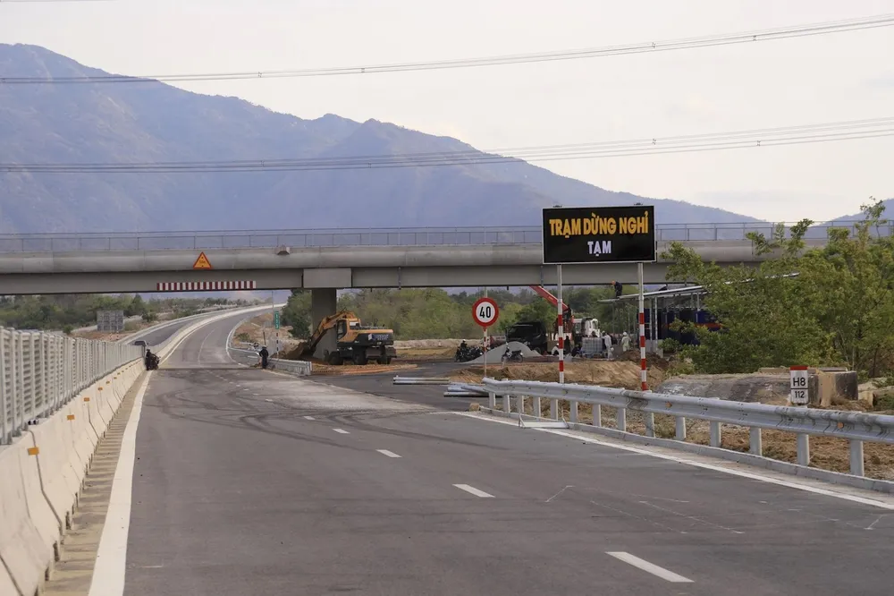 Tram dung nghi tam.jpg