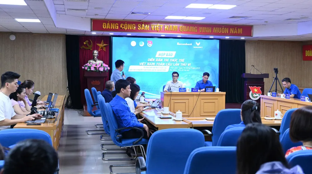 Quang cảnh họp báo