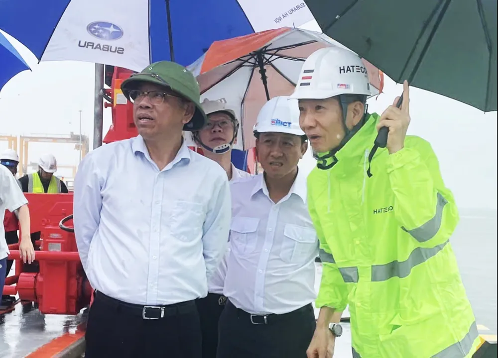 Thứ trưởng Bộ Xây dựng Nguyễn Xuân Sang kiểm tra công tác ứng phó sự cố, thiên tai và tìm kiếm cứu nạn tại Quảng Ninh