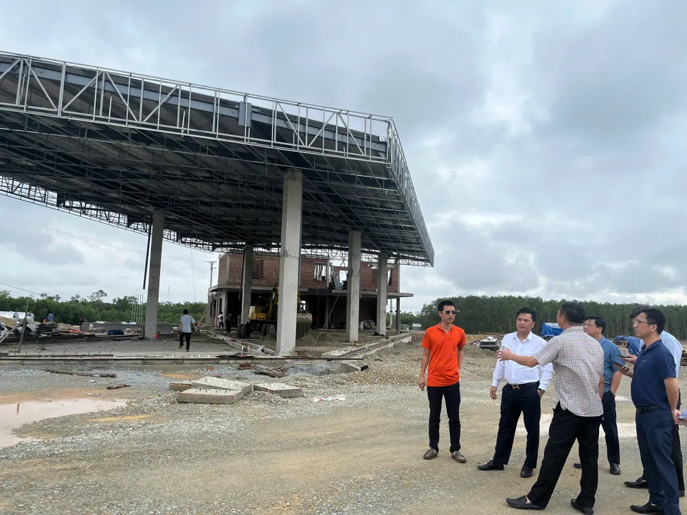 Các trạm dừng nghỉ trên đoạn tuyến Nghi Sơn - Diễn Châu và Diễn Châu - Bãi Vọt chậm tiến độ