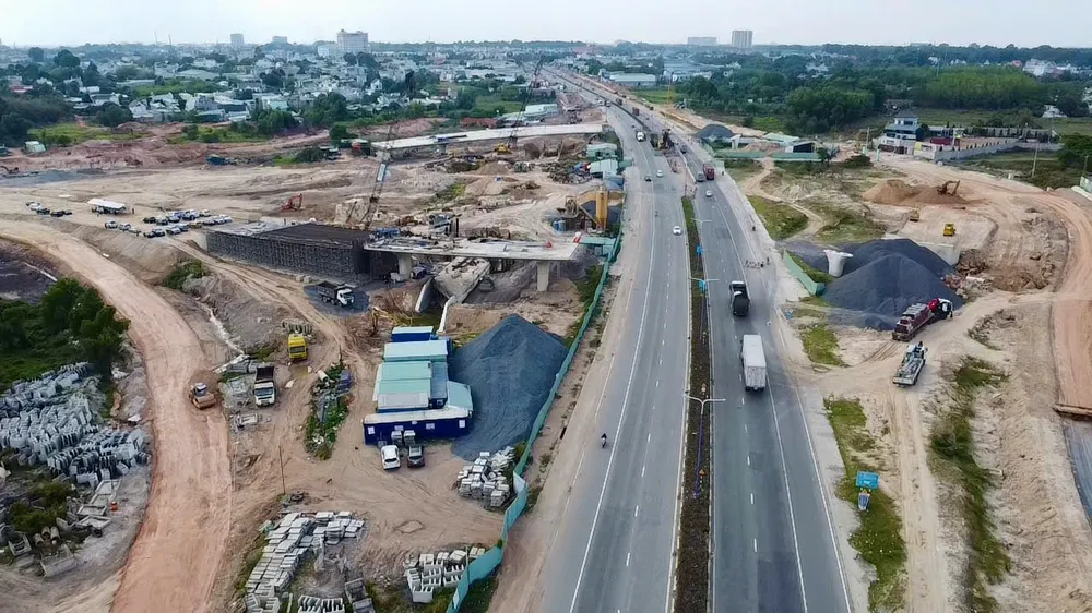 Bộ Xây dựng đề nghị TPHCM triển khai thu phí đường Vành đai 3