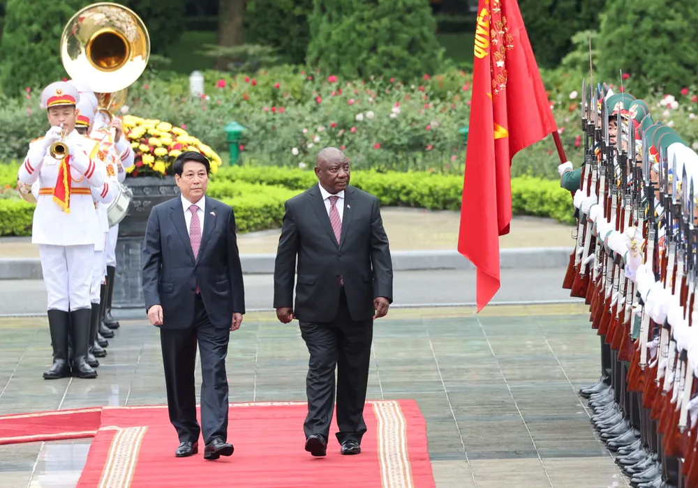 Chủ tịch nước Lương Cường chủ trì lễ đón cấp Nhà nước đối với Tổng thống Nam Phi Matamela Cyril Ramaphosa. Ảnh: QUANG PHÚC.