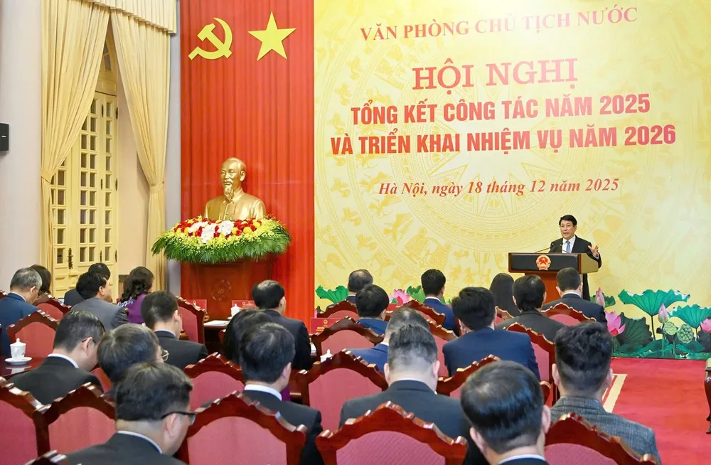 Hội nghị tổng kết công tác năm 2025, triển khai nhiệm vụ năm 2026 của Văn Phòng Chủ tịch nước ngày 18-12. Ảnh: VIẾT CHUNG