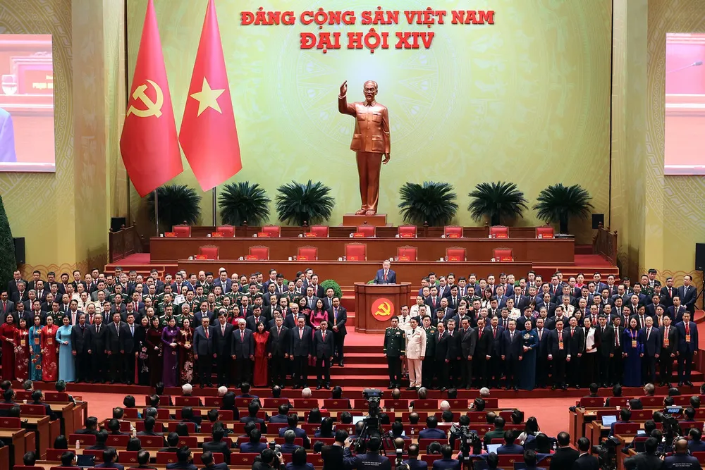 Ban chấp hành Trung ương Đảng khóa XIV ra mắt tại Đại hội. Ảnh: VGP