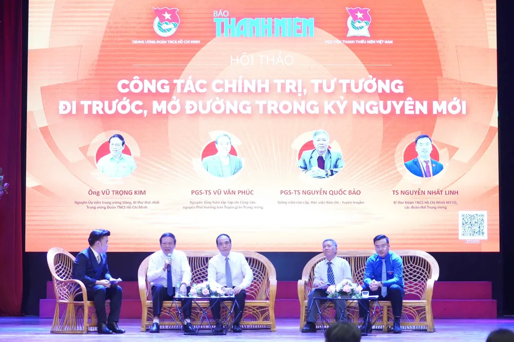 Hội thảo "Công tác chính trị, tư tưởng đi trước, mở đường trong kỷ nguyên mới" ngày 15-5. Ảnh: CTV.